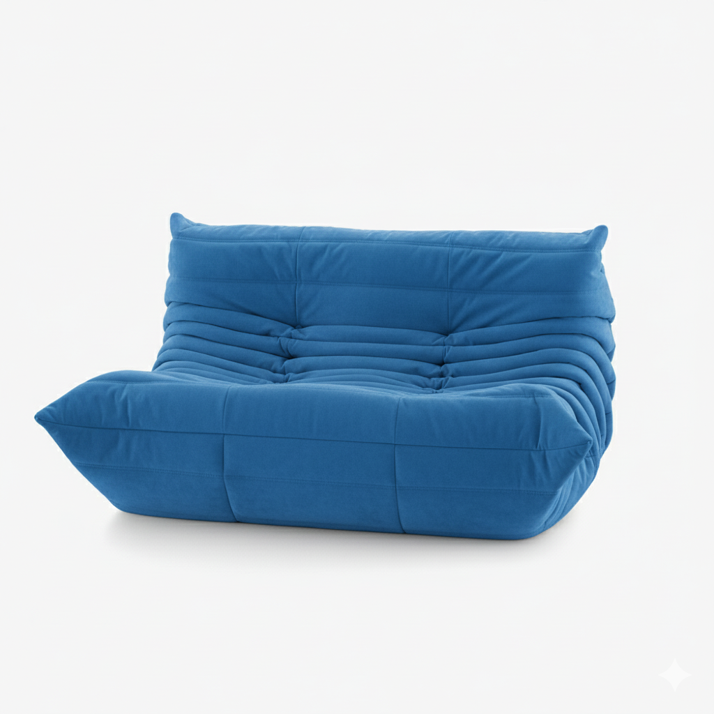 #Bleu Koto Classic canapé lounge compressé 2 places coloris bleu, détail du matelassage et des coutures : assise ferme, ligne années 70, velours matelassé, livré compressé dans un seul carton