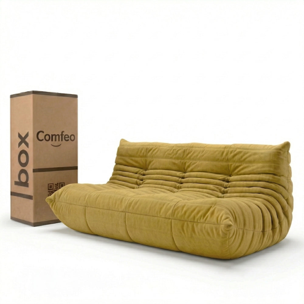 #Jaune Koto canapé lounge compressé 3 places coloris jaune, vue de face : assise ferme, silhouette années 70, velours matelassé, livré compressé dans un seul carton