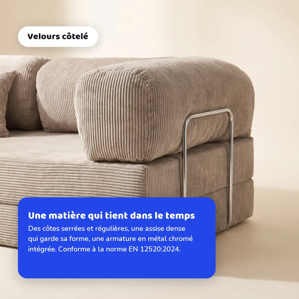 Gros plan sur le velours côtelé du canapé lit Nubo et son armature en métal chromé, conforme à la norme EN 12520:2024