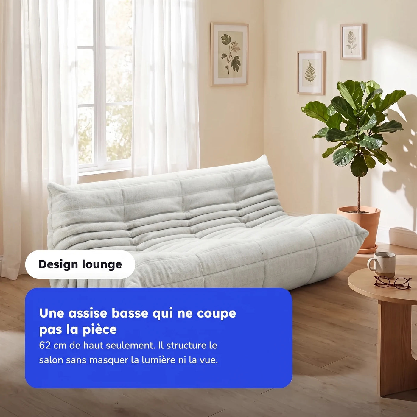 Koto canapé lounge compressé 3 places, vue trois quarts : assise ferme, silhouette années 70, velours matelassé, livré compressé dans un seul carton