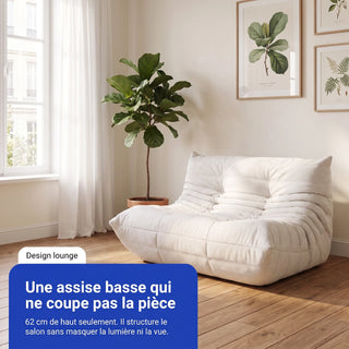 Koto Classic canapé lounge compressé 2 places, vue trois quarts : assise ferme, ligne années 70, velours matelassé, livré compressé dans un seul carton