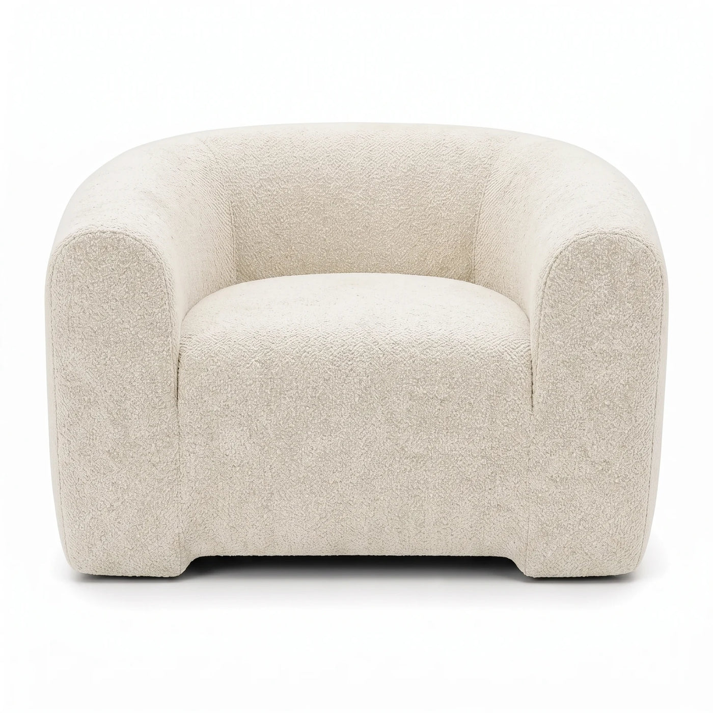 #BlancCrème Fauteuil Cocoun blanc crème, vue de face, dossier arrondi et accoudoirs larges